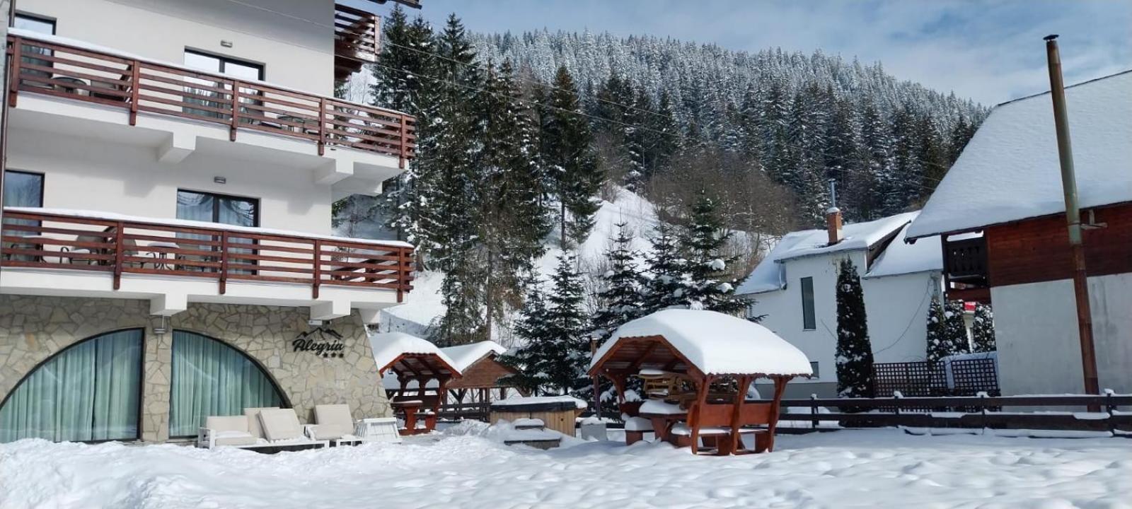 Alegria - Moieciu De Sus Hotel Moeciu De Sus Buitenkant foto